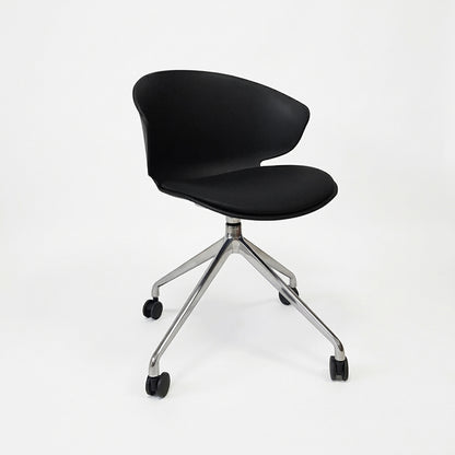 Viggo Swivel Chair